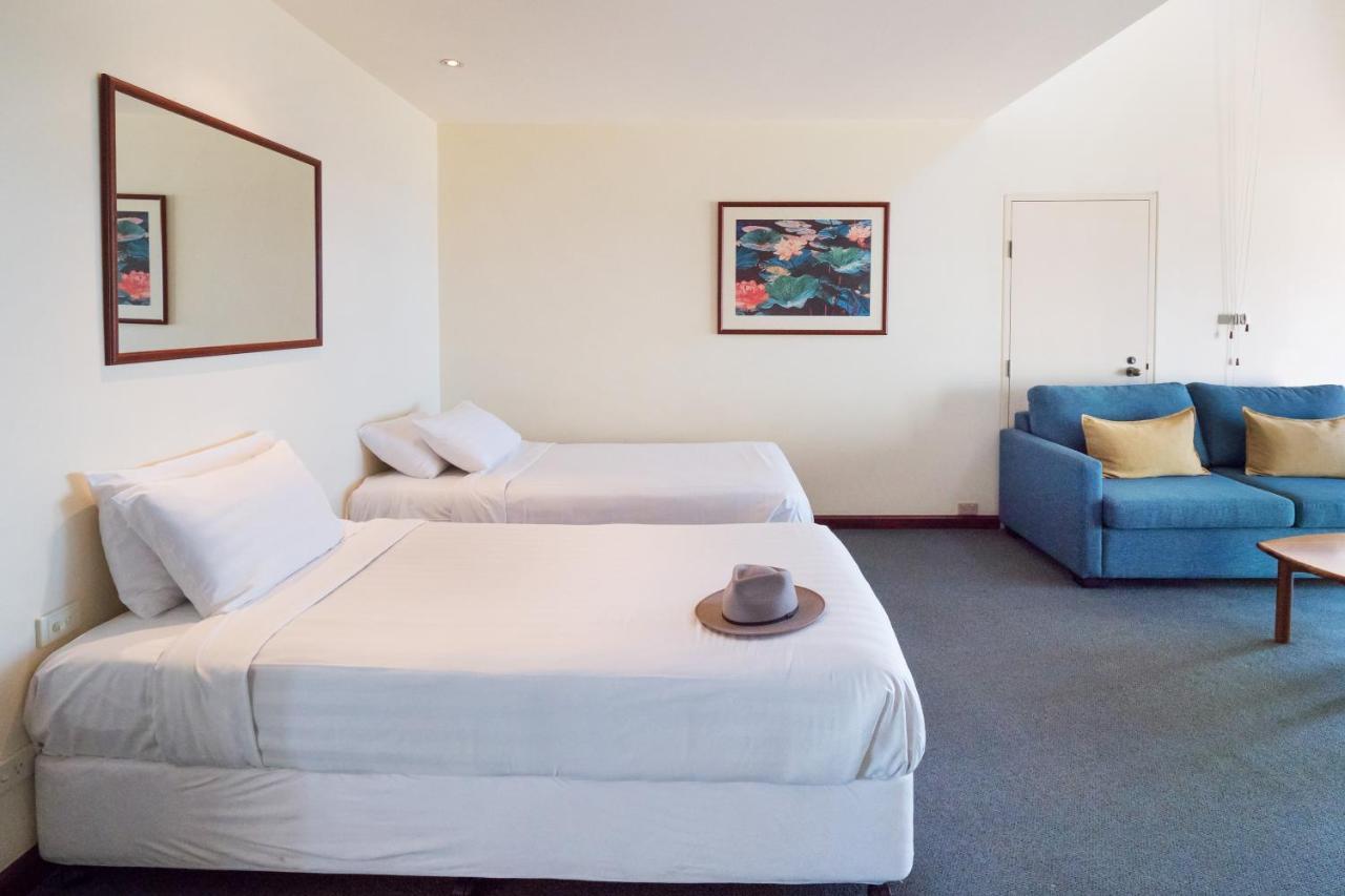 Beach Hotel Resort Байрън Бей Екстериор снимка